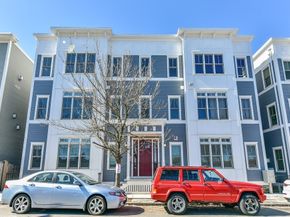 9 M St 2, Boston MA 02127