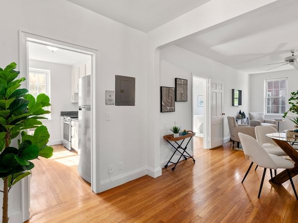 16 Ware Street 31, Cambridge MA 02138