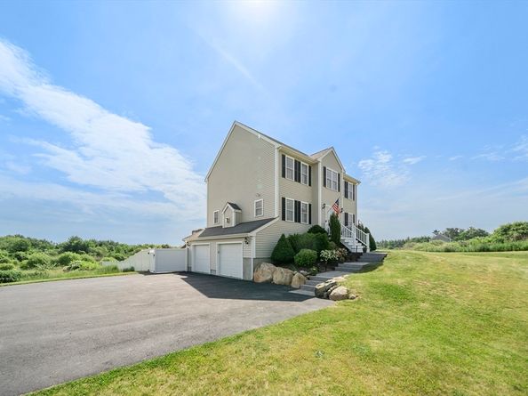 73 Franklin St, Halifax MA 02338
