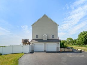 73 Franklin St, Halifax MA 02338