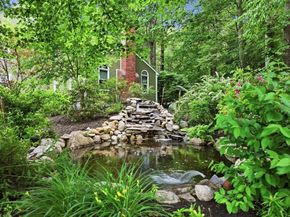 30 Knollwood Drive, Charlton MA 01507