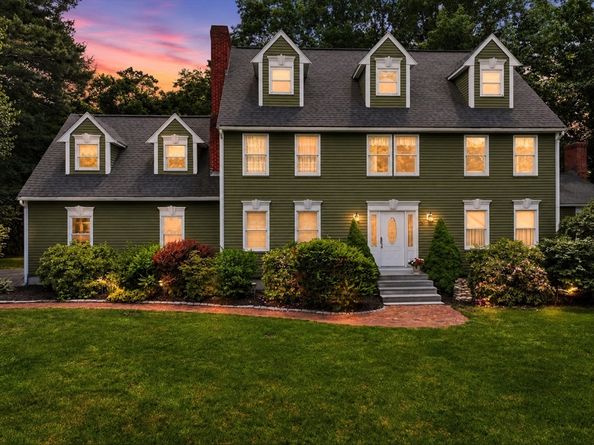 30 Knollwood Drive, Charlton MA 01507