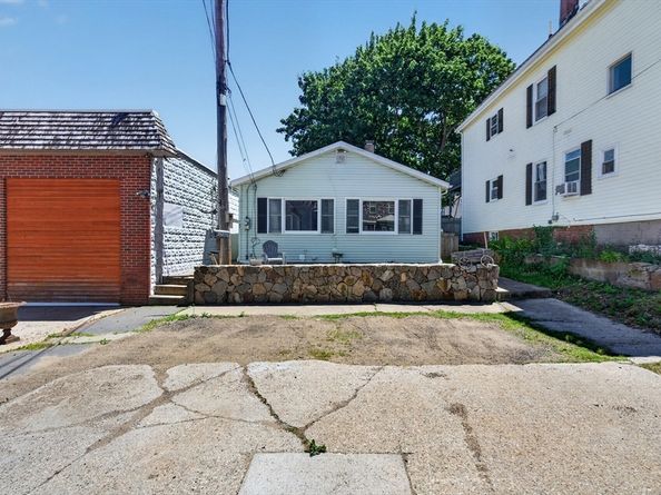 157 Maplewood Ave, Gloucester MA 01930