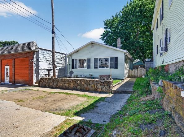 157 Maplewood Ave, Gloucester MA 01930