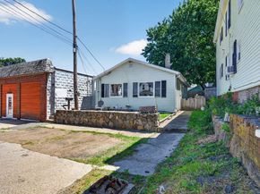 157 Maplewood Ave, Gloucester MA 01930