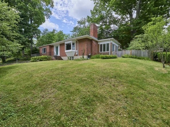 119 Rawson Rd, Brookline MA 02445