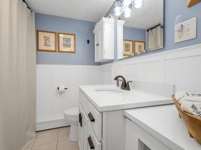 9 Lakeshore Dr, Norfolk MA 02056