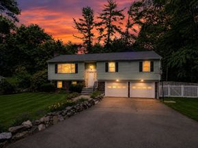 9 Lakeshore Dr, Norfolk MA 02056