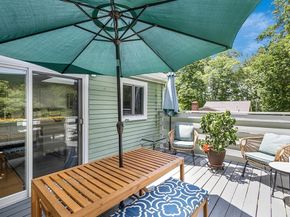 9 Lakeshore Dr, Norfolk MA 02056