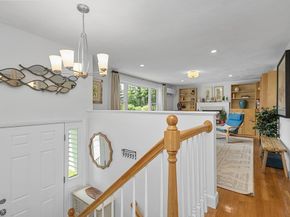9 Lakeshore Dr, Norfolk MA 02056
