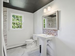 26 Acorn St, Duxbury MA 02332
