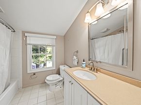 158 King St, Groveland MA 01834
