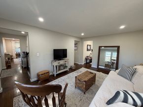 485 Hartford Ave, Uxbridge MA 01569