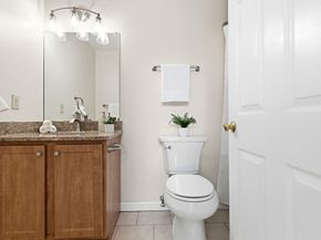 849 Boston Post Rd E 3G, Marlborough MA 01752