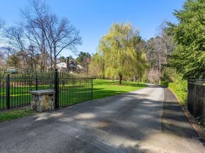 3 Idlewile Lane, Weston MA 02493
