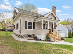 7 Albemarle St, Worcester MA 01605