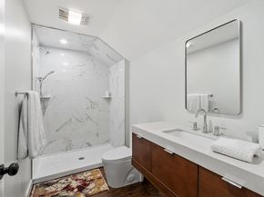 7 Albemarle St, Worcester MA 01605