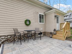 7 Albemarle St, Worcester MA 01605