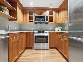 84 Myrtle St 1, Boston MA 02114