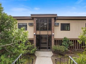 7 Eaglehead Ter 3, Shrewsbury MA 01545