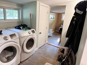 9 Sunset Ave, Holbrook MA 02343