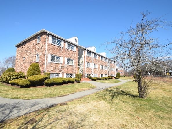 7 Fernview Ave 11, North Andover MA 01845