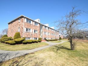 7 Fernview Ave 11, North Andover MA 01845