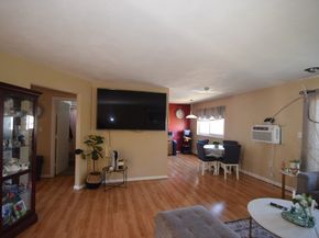 7 Fernview Ave 11, North Andover MA 01845