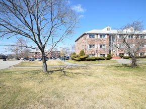 7 Fernview Ave 11, North Andover MA 01845