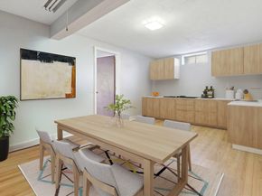 28 Lancelot Ct, Norwood MA 02062