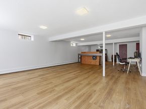28 Lancelot Ct, Norwood MA 02062