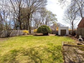 9 Dudley Street, Leominster MA 01453
