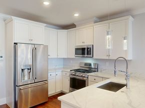 87 Medford St 215, Medford MA 02155