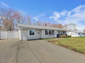 690 N Quincy St, Brockton MA 02302