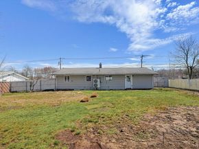 690 N Quincy St, Brockton MA 02302