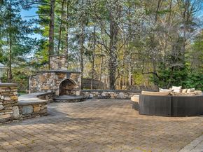 1 Stonefield Lane, Wellesley MA 02482