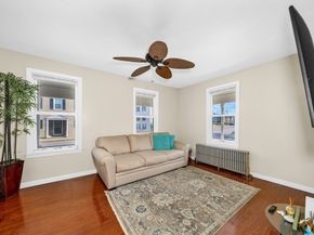 107 Apsley St, Hudson MA 01749