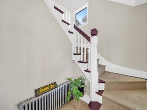 107 Apsley St, Hudson MA 01749