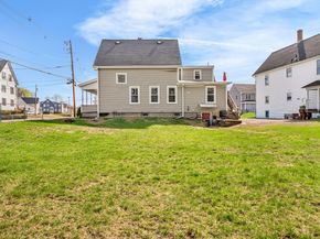 107 Apsley St, Hudson MA 01749