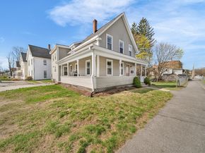 107 Apsley St, Hudson MA 01749