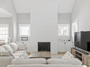 7 Baldwin Ct 7, Harvard MA 01451