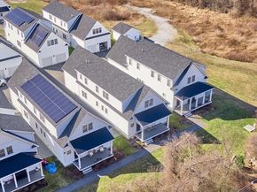 7 Baldwin Ct 7, Harvard MA 01451