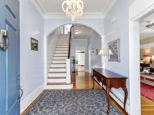 32 Lincoln Rd, Medford MA 02155