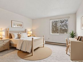 140 Cortland Cir 140, Leominster MA 01453