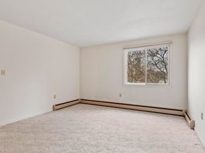 140 Cortland Cir 140, Leominster MA 01453