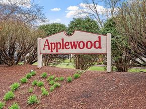 140 Cortland Cir 140, Leominster MA 01453