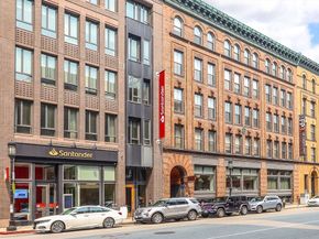 346 Congress St 703, Boston MA 02210