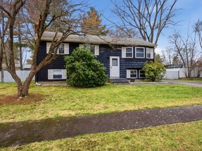 3 Hills Rd, Middleton MA 01949