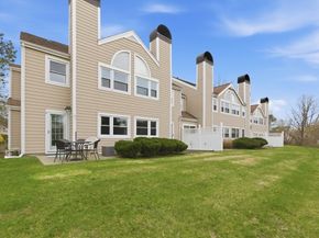 6 Teal Circle 6, Walpole MA 02081