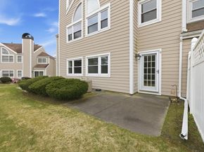6 Teal Circle 6, Walpole MA 02081